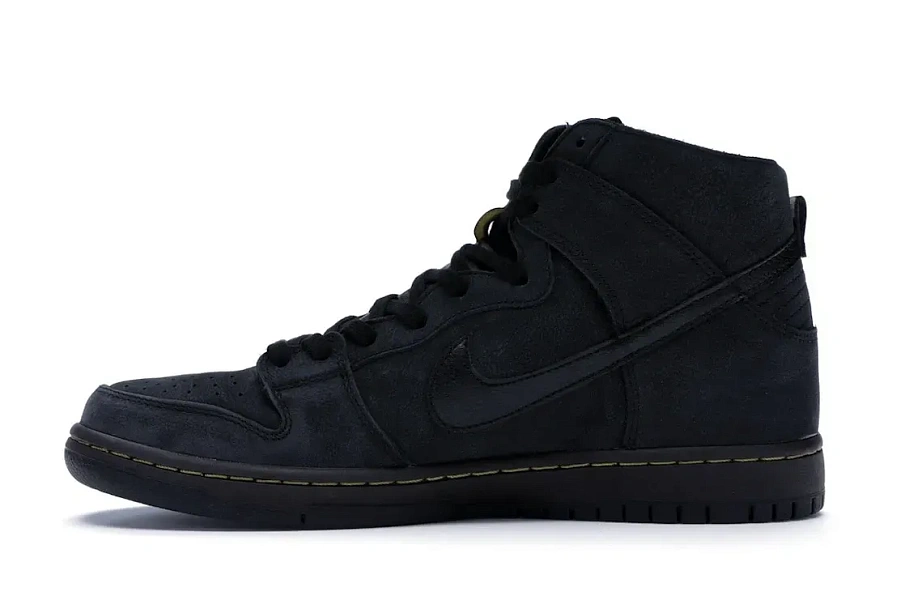 Фото № 3 с приближением к товару «‎Nike SB Dunk High Deconstructed Doc Martens»