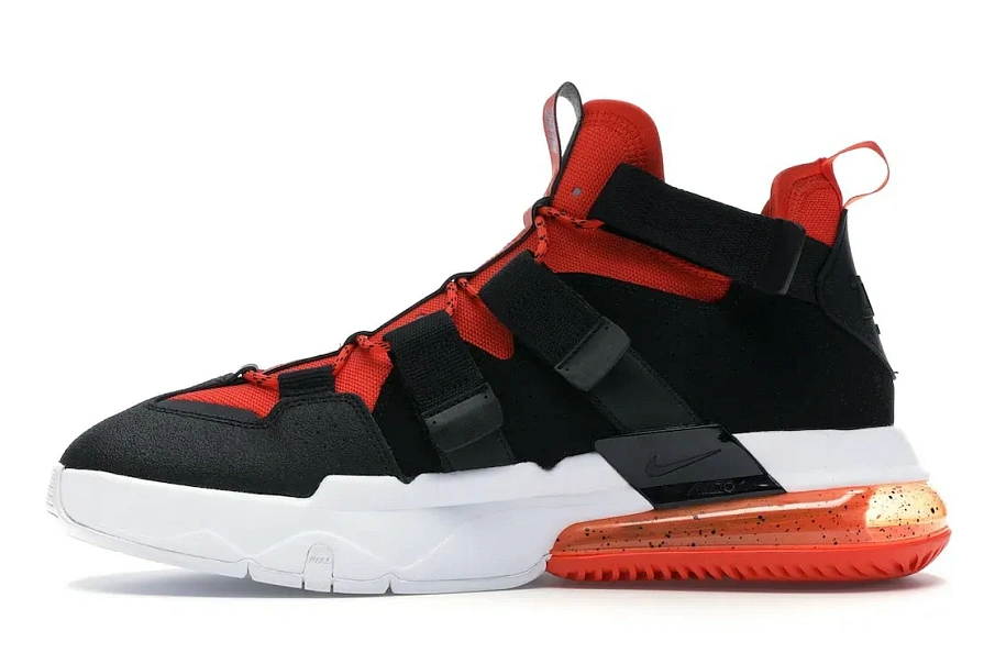 Фото № 3 с приближением к товару «‎Nike Air Edge 270 NY vs NY Pack»