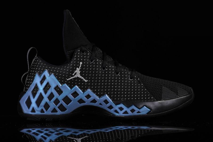 Фото № 2 с приближением к товару «‎Nike Air Jordan Jumpman Diamond »