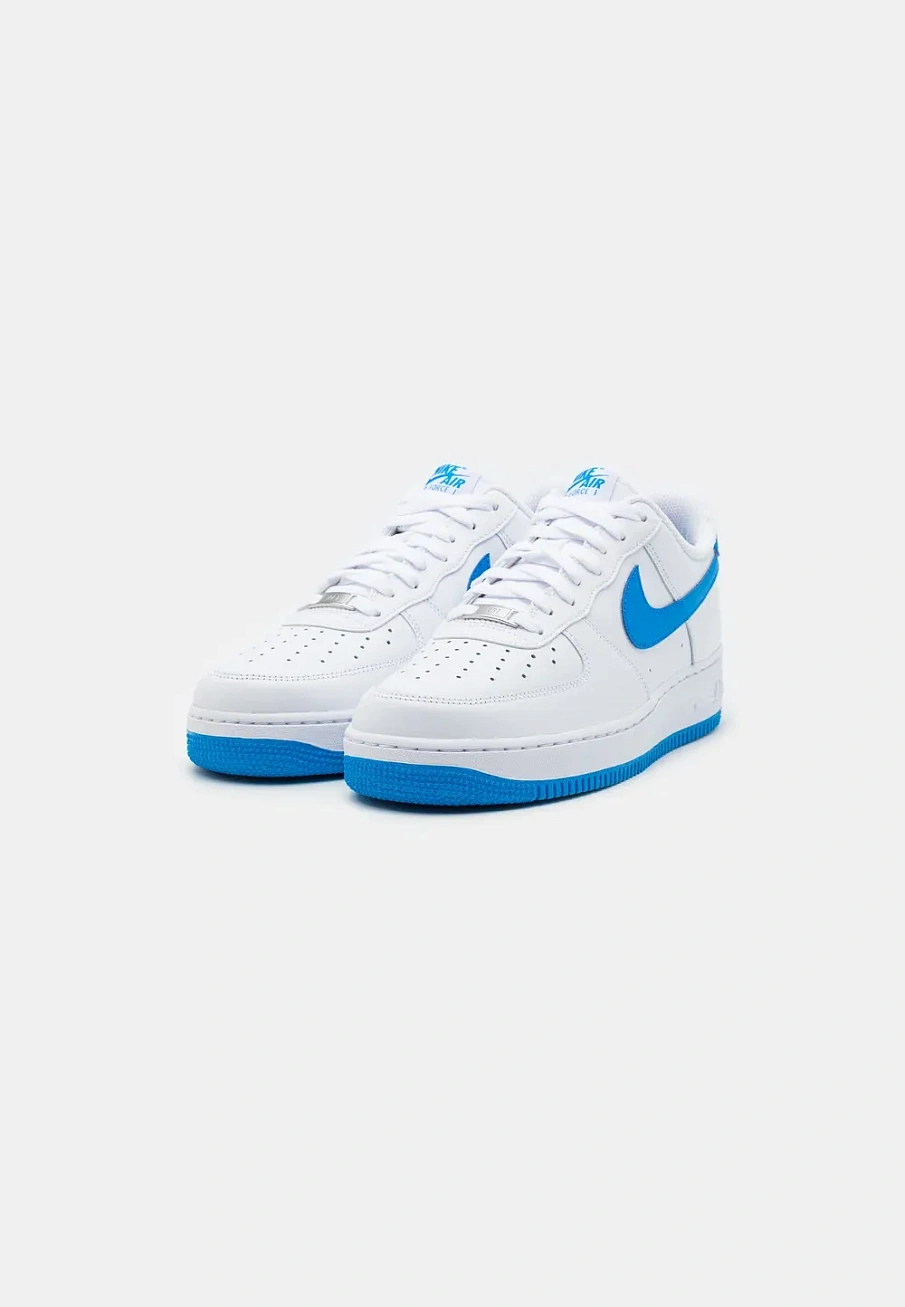 Фото № 2 с приближением к товару «‎AIR FORCE 1 '07»