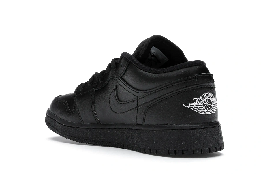 Фото № 5 с приближением к товару «‎Jordan 1 Low Black »