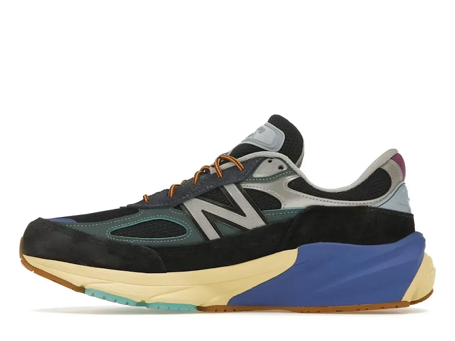 Фото № 3 с приближением к товару «‎New Balance 990v6»
