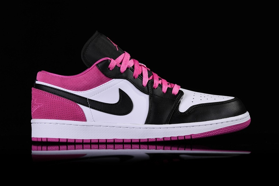 Фото № 2 с приближением к товару «‎Air Jordan 1 Low SE 'Fuchsia'»