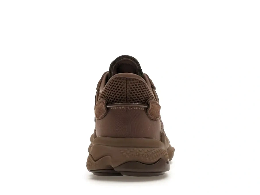 Фото № 4 с приближением к товару «‎adidas Ozweego»