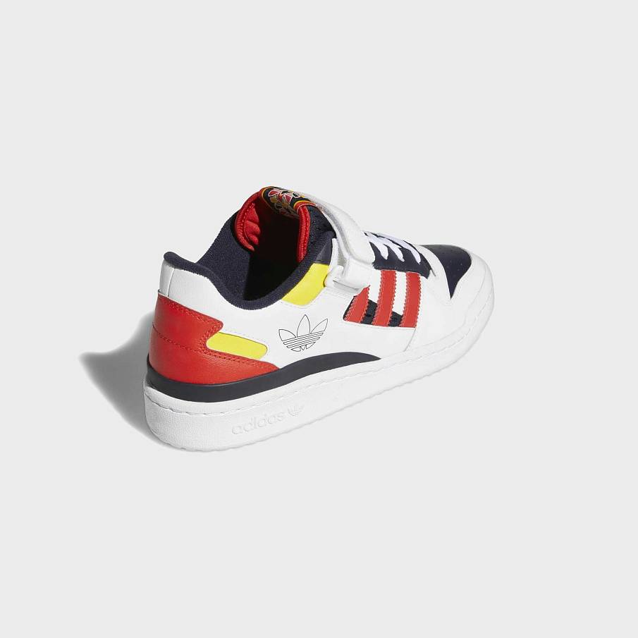 Фото № 3 с приближением к товару «‎Adidas Forum »