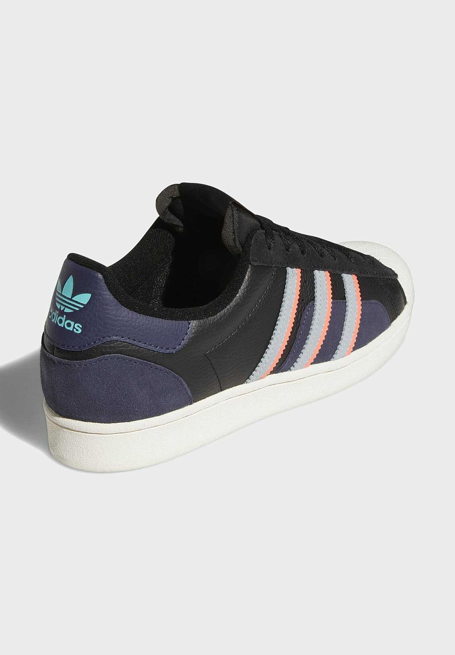 Фото № 5 с приближением к товару «‎Adidas Superstar »