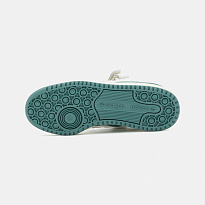 Фото № 5 с приближением к товару «‎Adidas Forum »