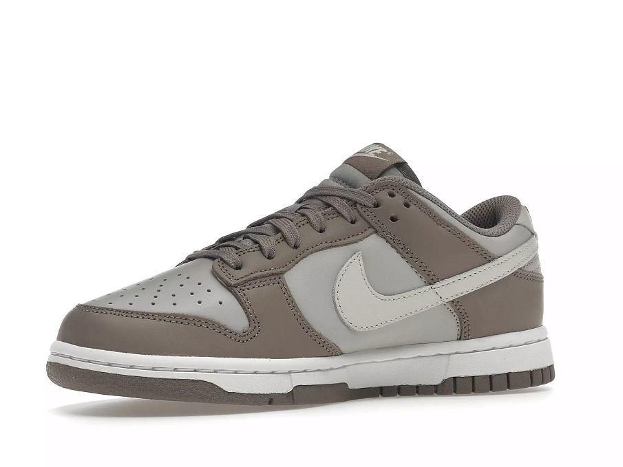Фото № 5 с приближением к товару «‎Nike Dunk Low Bone Beige »
