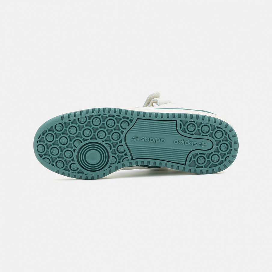 Фото № 5 с приближением к товару «‎Adidas Forum »