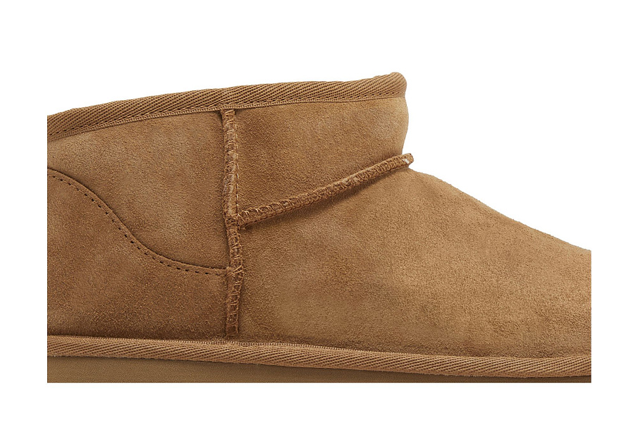 Фото № 3 с приближением к товару «‎UGG Women's Classic Ultra Mini Platform Boot Chestnut»