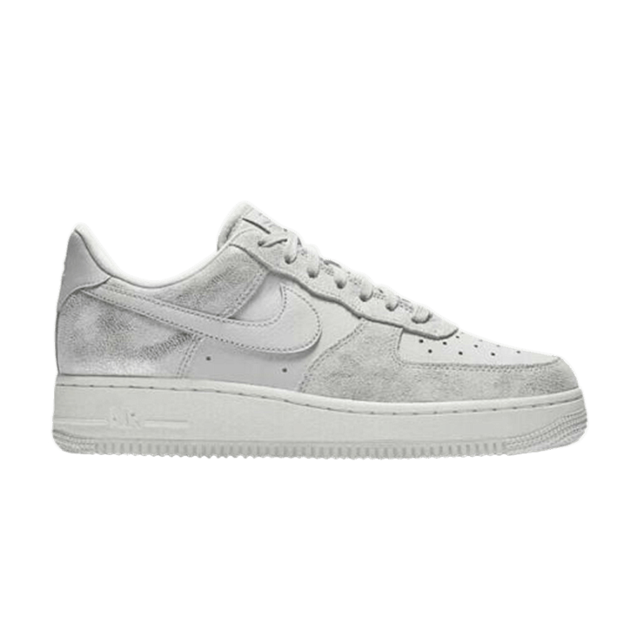 Фото № 1 с приближением к товару «‎Nike Women's Air Force 1 Low 07 Premium Pure Platinum (616725-011)»