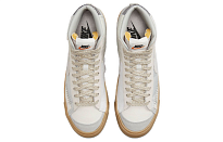 Фото № 4 с приближением к товару «‎Nike Blazer Mid "Voodoo" Sneakers White»