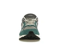 Фото № 2 с приближением к товару «‎New Balance 2002R»