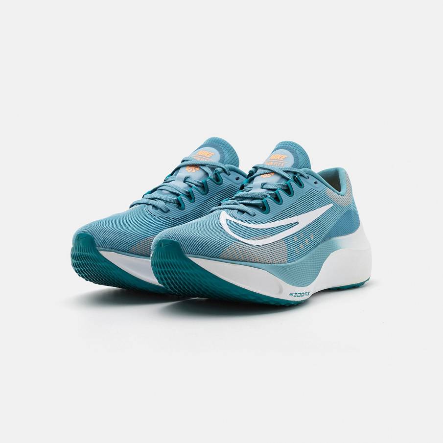 Фото № 2 с приближением к товару «‎Nike Zoom Fly 5»