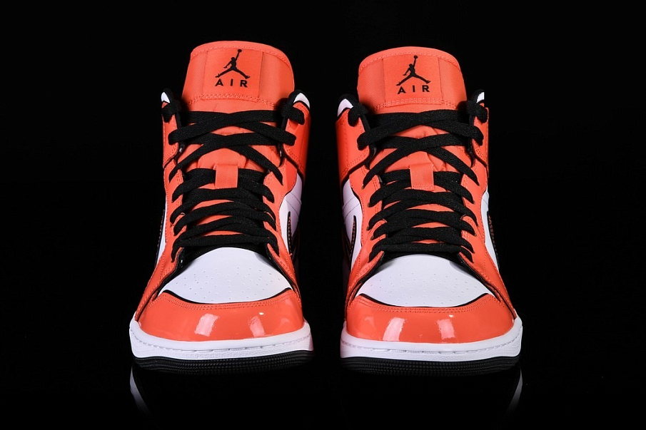 Фото № 4 с приближением к товару «‎Nike Air Jordan 1 Retro Se Phoenix Suns»