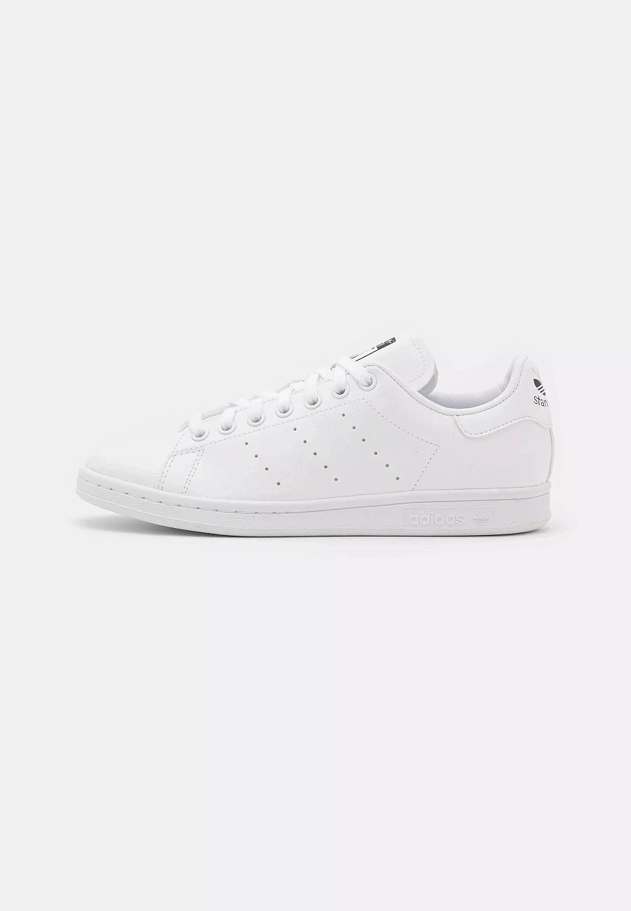 Фото № 2 с приближением к товару «‎STAN SMITH »