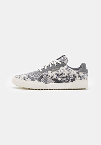 Фото № 1 с приближением к товару «‎Adidas Adicross Retro Ripstop»