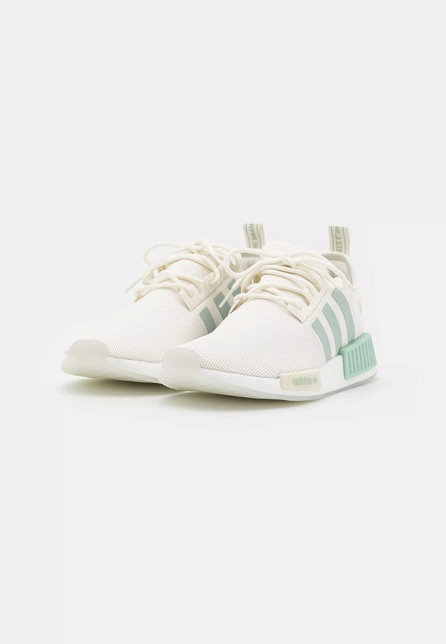Фото № 3 с приближением к товару «‎NMD  R1 W»