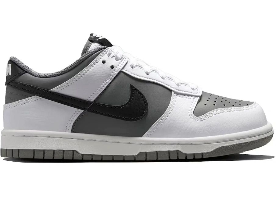 Фото № 1 с приближением к товару «‎Nike Dunk Low»