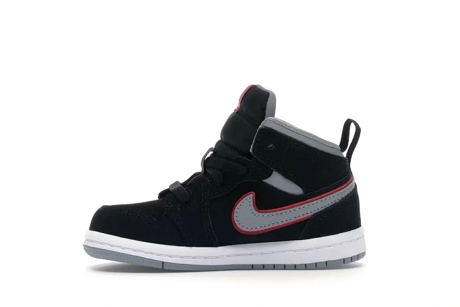 Фото № 3 с приближением к товару «‎Jordan 1 Mid»