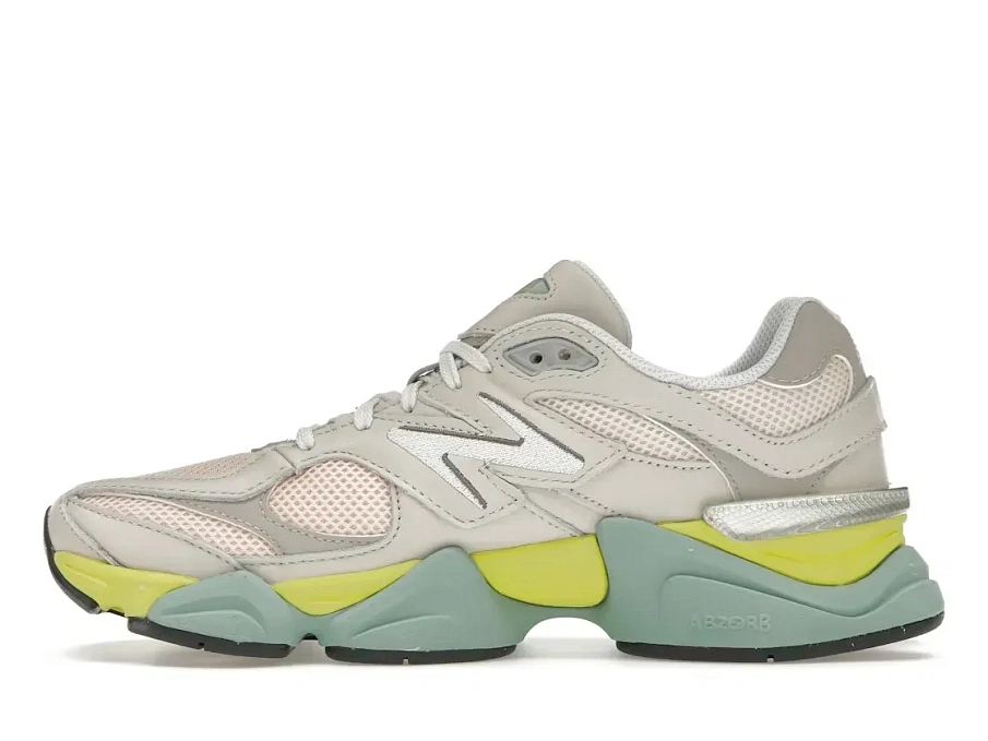 Фото № 3 с приближением к товару «‎New Balance 9060»