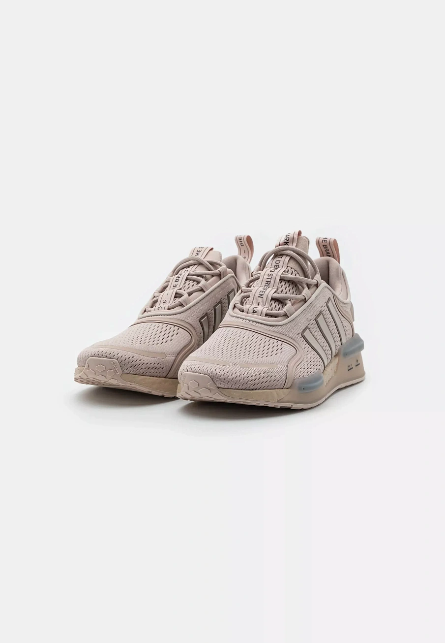 Фото № 2 с приближением к товару «‎NMD V3 UNISEX»