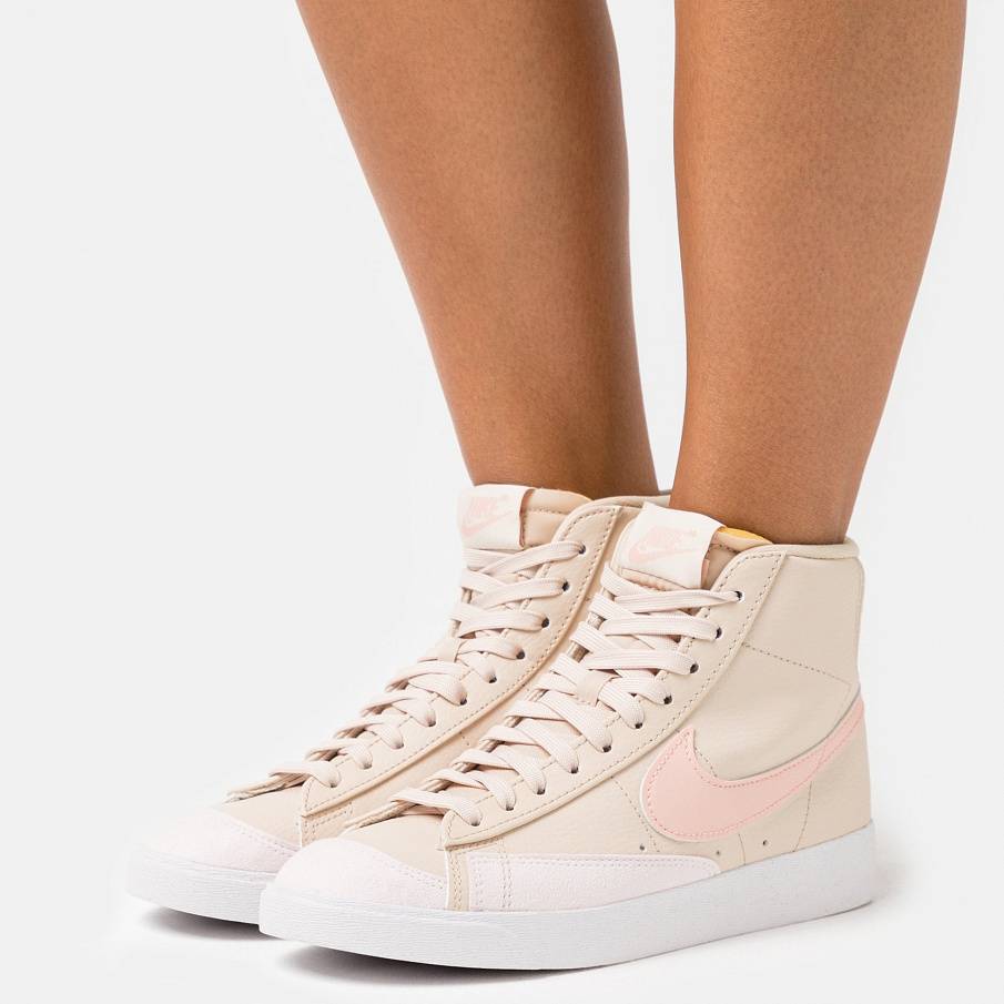 Фото № 2 с приближением к товару «‎Nike W Blazer 77 Next Nature »