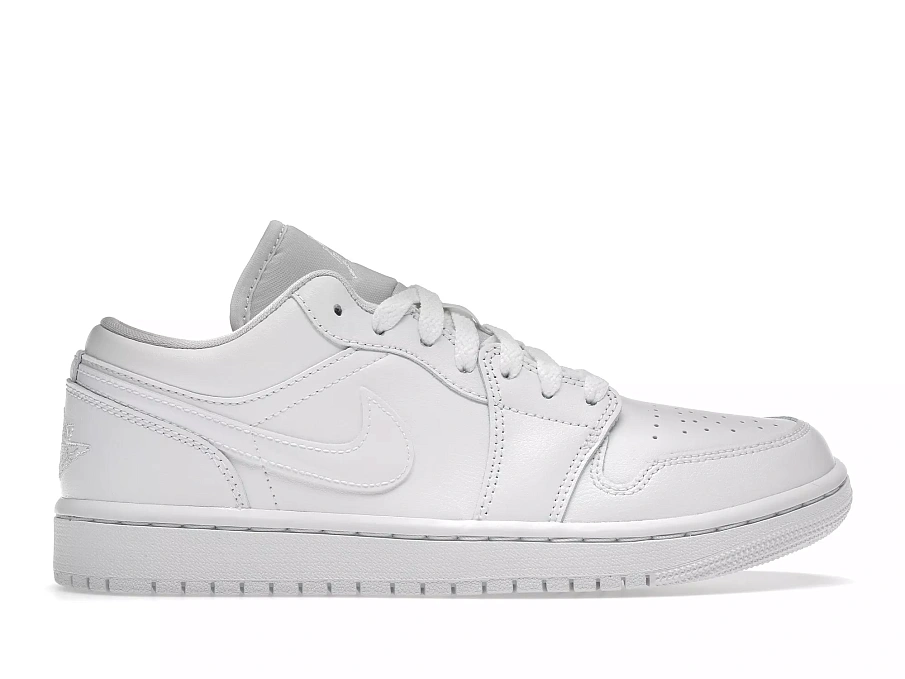 Фото № 1 с приближением к товару «‎Jordan 1 Low Triple White (2022) »