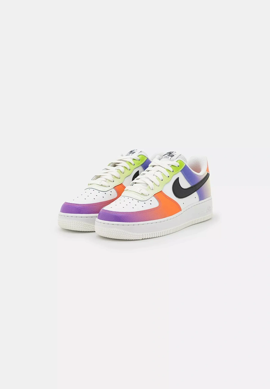 Фото № 2 с приближением к товару «‎AIR FORCE 1»