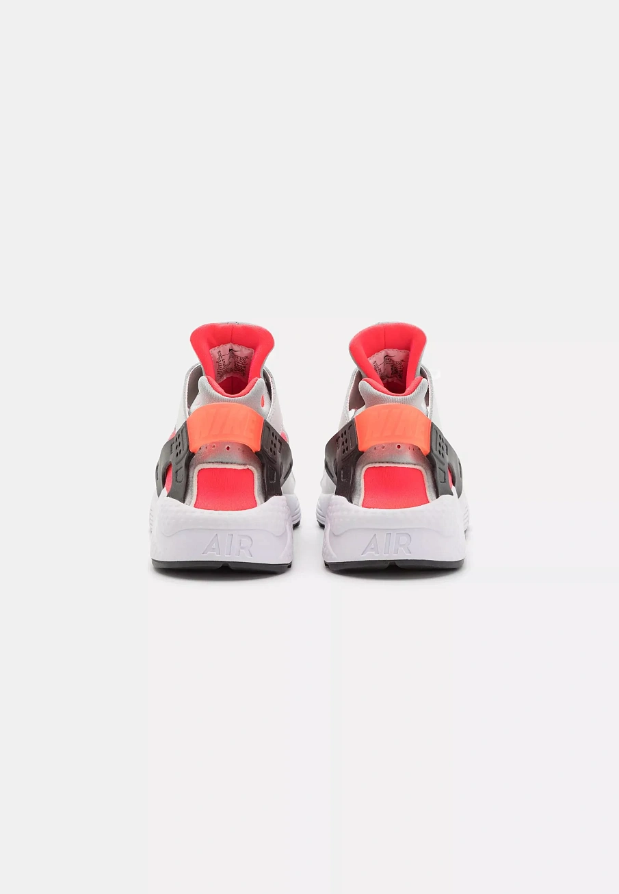 Фото № 2 с приближением к товару «‎AIR HUARACHE UNISEX»