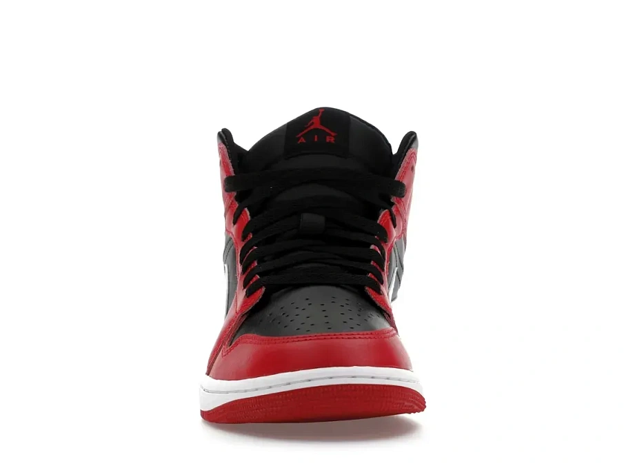 Фото № 2 с приближением к товару «‎Jordan 1 Mid»