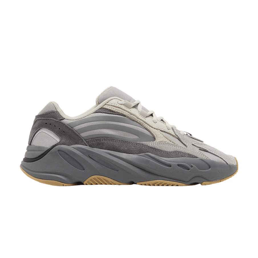 Фото № 1 с приближением к товару «‎adidas Yeezy Boost 700 V2 Tephra 2024»