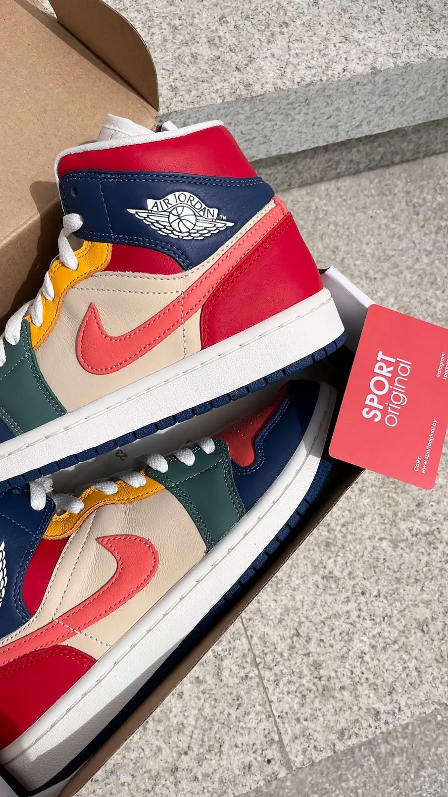Фото № 2 с приближением к товару «‎Air Jordan 1 Mid SE Multicolor (DN3738-400)»