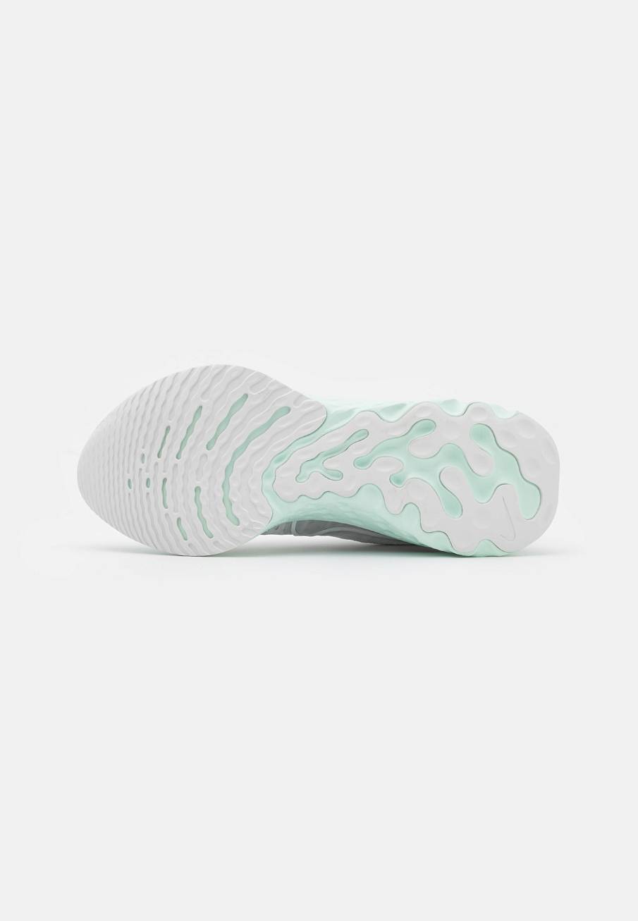 Фото № 5 с приближением к товару «‎Nike Obuwie Do»