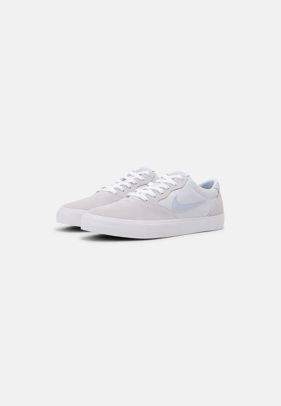Фото № 2 с приближением к товару «‎Nike Chron »