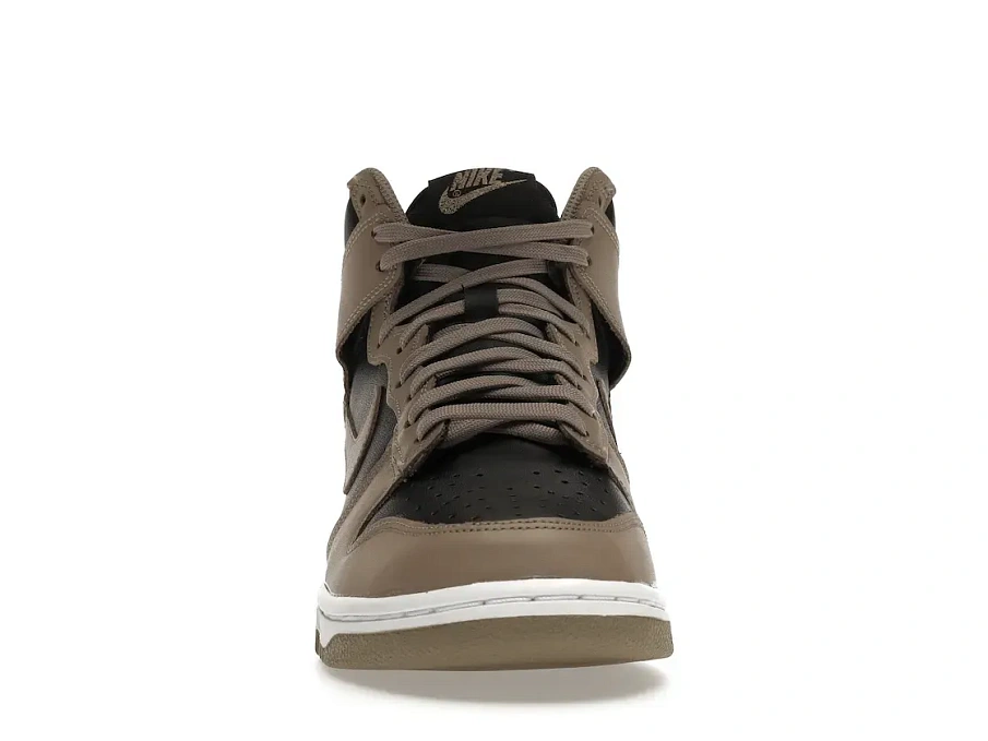 Фото № 2 с приближением к товару «‎Nike Dunk High Moon Fossil »