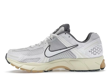 Nike Zoom Vomero 5 - 3