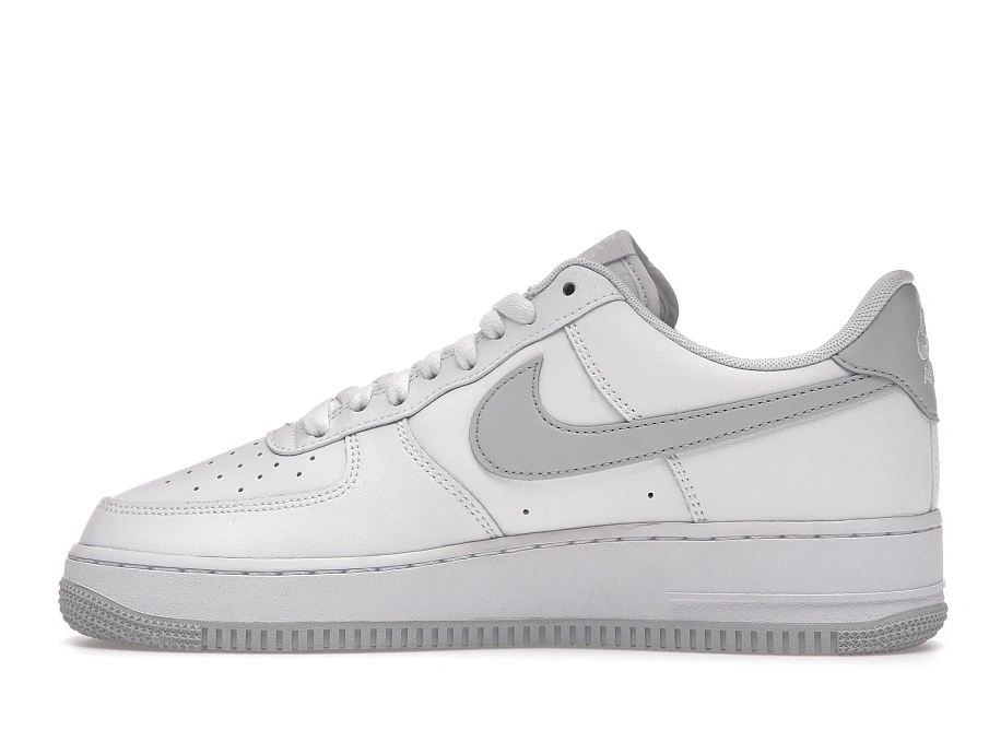 Фото № 5 с приближением к товару «‎Nike Air Force 1 Low 07 Pure Platinum (2021)»