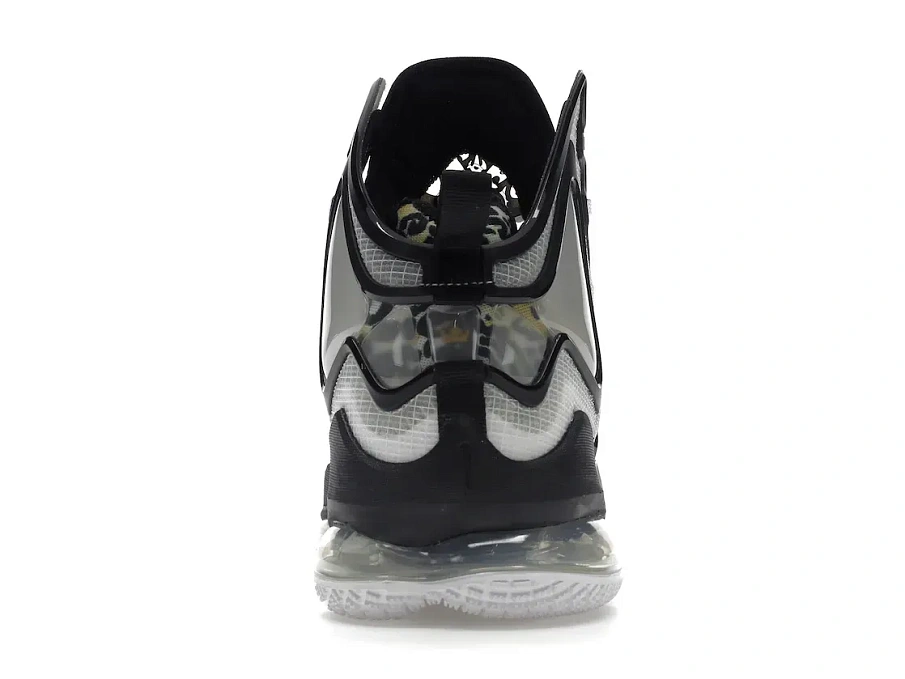 Фото № 4 с приближением к товару «‎Nike LeBron 19 Royalty»