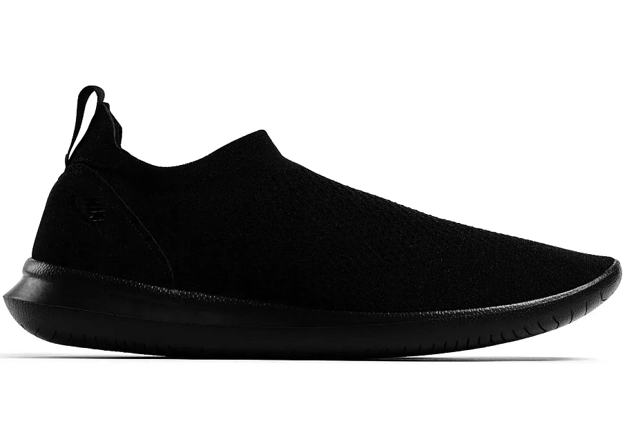 Фото № 1 с приближением к товару «‎Nike Gakou Flyknit DIY Black»