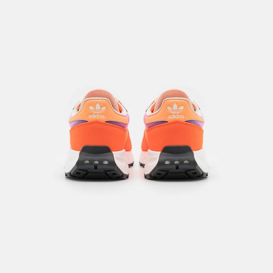 Фото № 3 с приближением к товару «‎Adidas Retropy E5 »