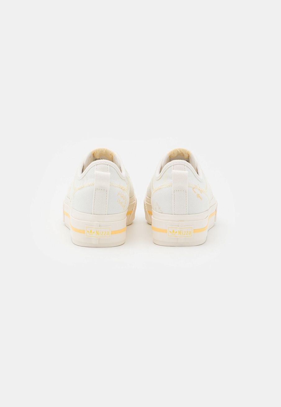 Фото № 4 с приближением к товару «‎Adidas Nizza Platform »