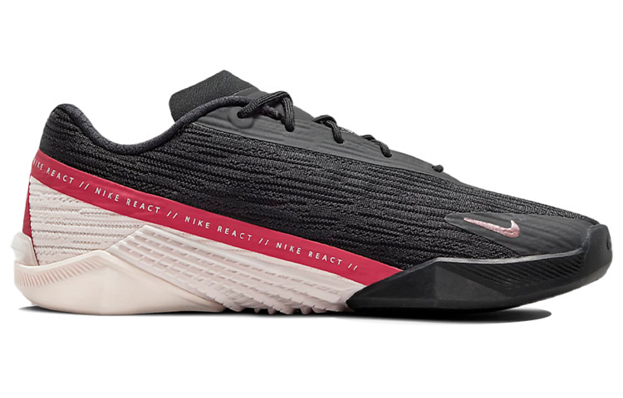 Фото № 2 с приближением к товару «‎Nike Wmns React Metcon Turbo Low-Top Training Shoes BlackPinkWhite»