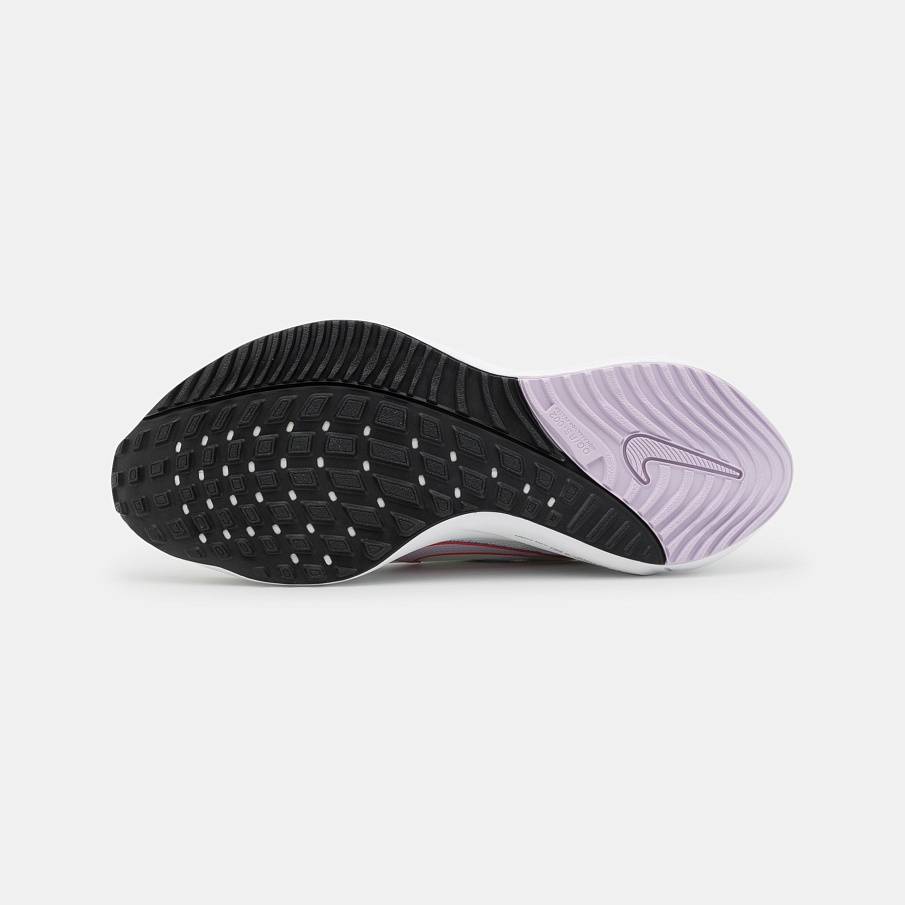 Фото № 2 с приближением к товару «‎Nike Air Zoom Vomero»