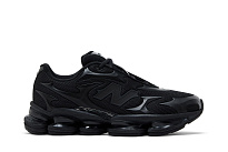 Фото № 2 с приближением к товару «‎New Balance 2000 Black Metallic»