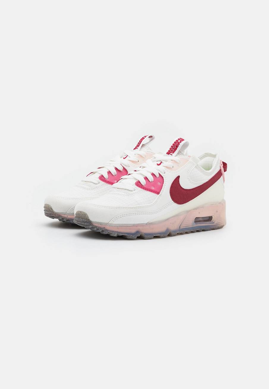 Фото № 1 с приближением к товару «‎Nike Air Max 90 Terrascape »
