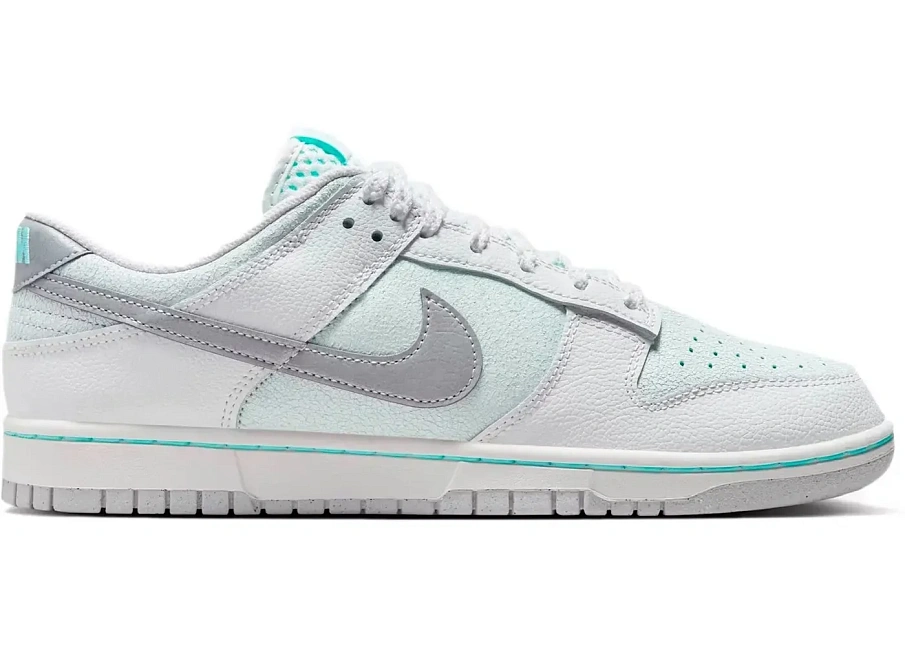 Фото № 1 с приближением к товару «‎Nike Dunk Low SE»