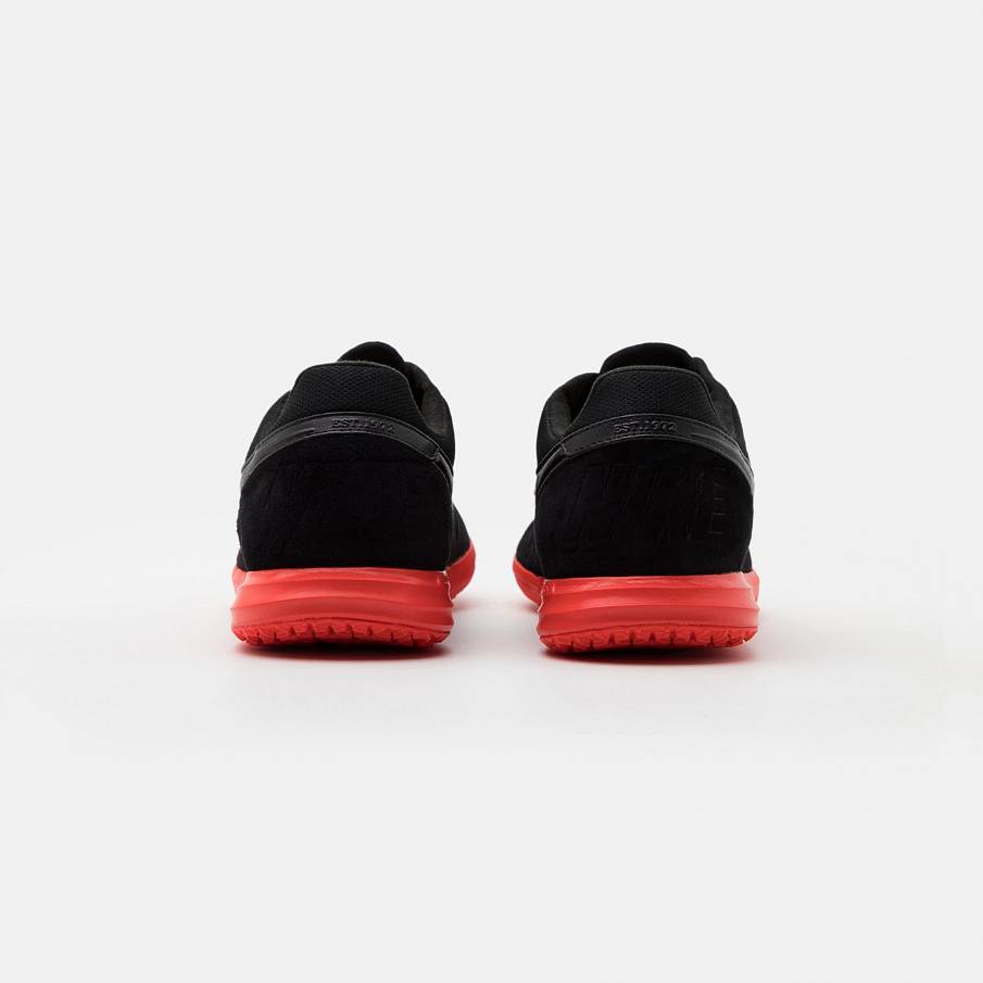 Фото № 3 с приближением к товару «‎Nike Premier II IC »
