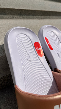 Фото № 3 с приближением к товару «‎Nike Victori One»