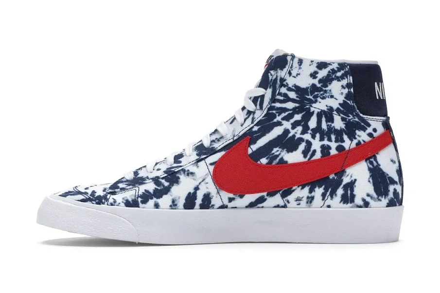 Фото № 3 с приближением к товару «‎Nike Blazer Mid 77 Vintage Tie Dye»